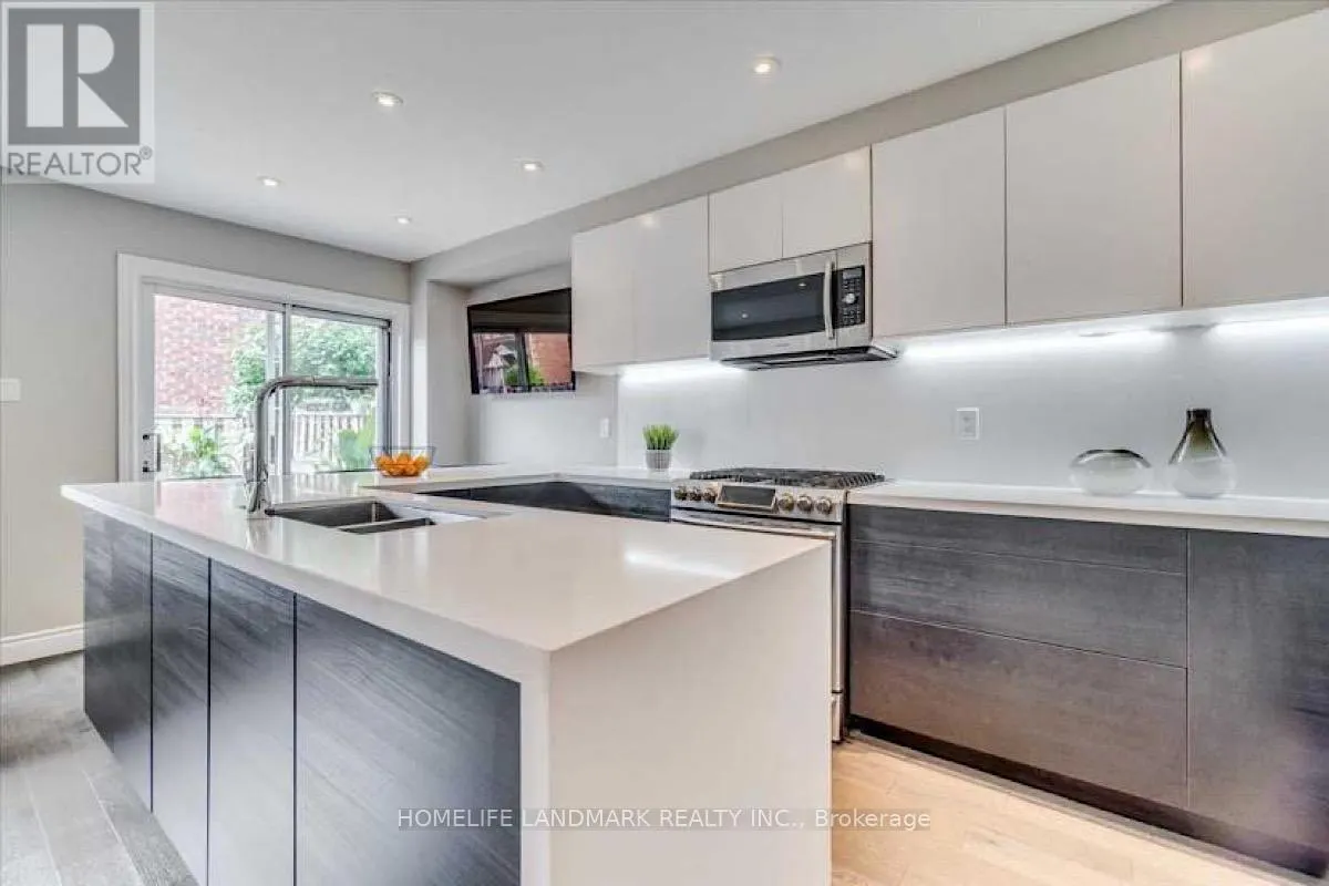 12 - 1425 ABBEYWOOD DRIVE