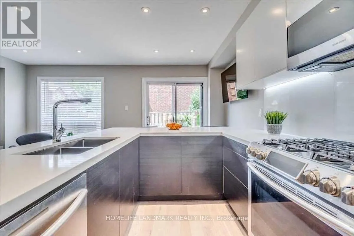 12 - 1425 ABBEYWOOD DRIVE