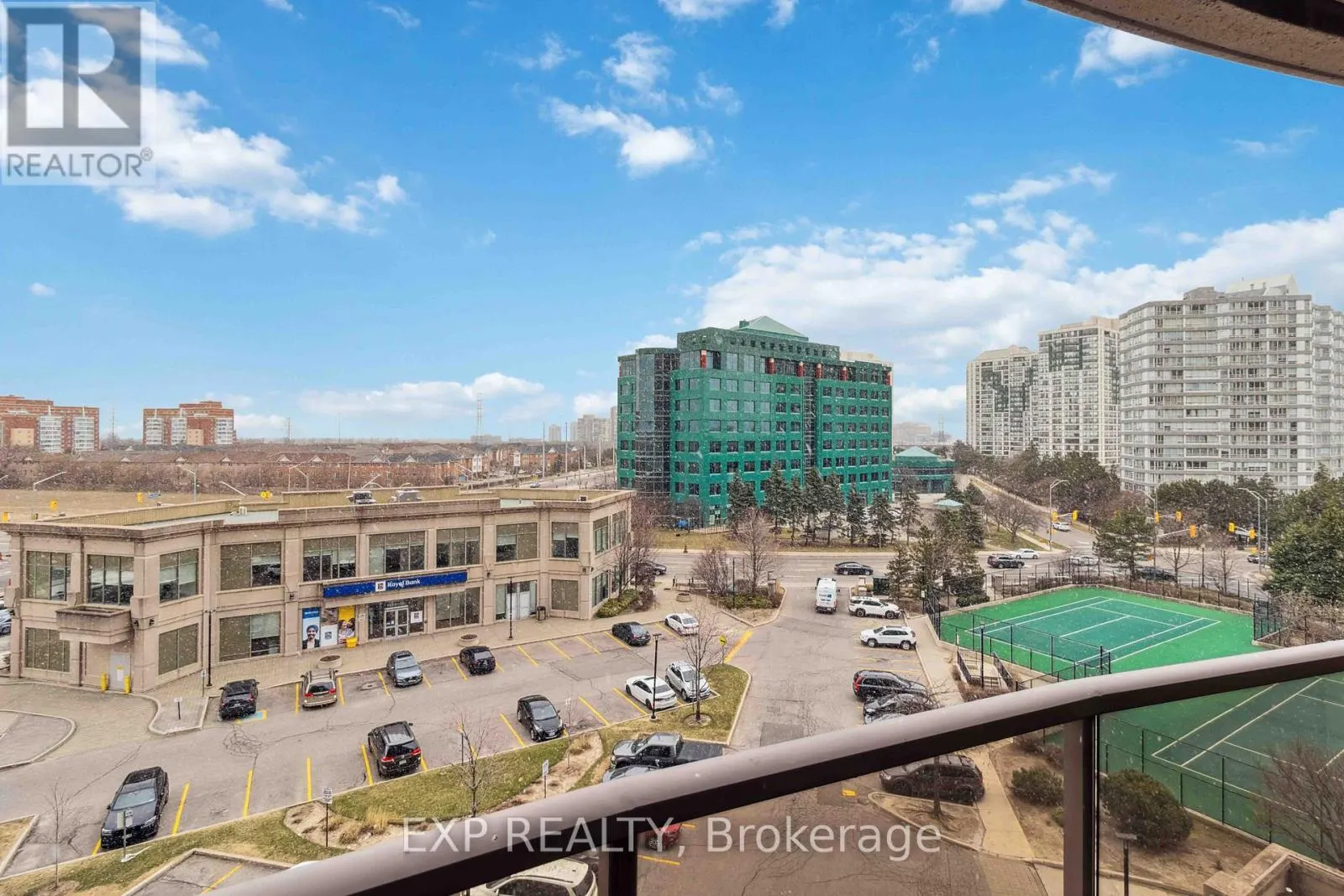 616 - 25 KINGSBRIDGE GARDEN CIRCLE
