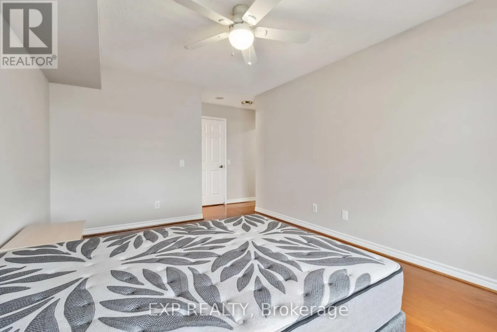 616 - 25 KINGSBRIDGE GARDEN CIRCLE