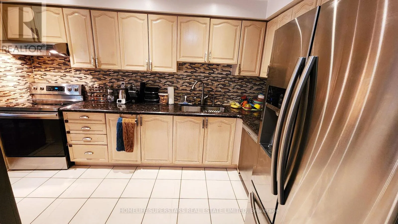 152 - 833 SCOLLARD COURT