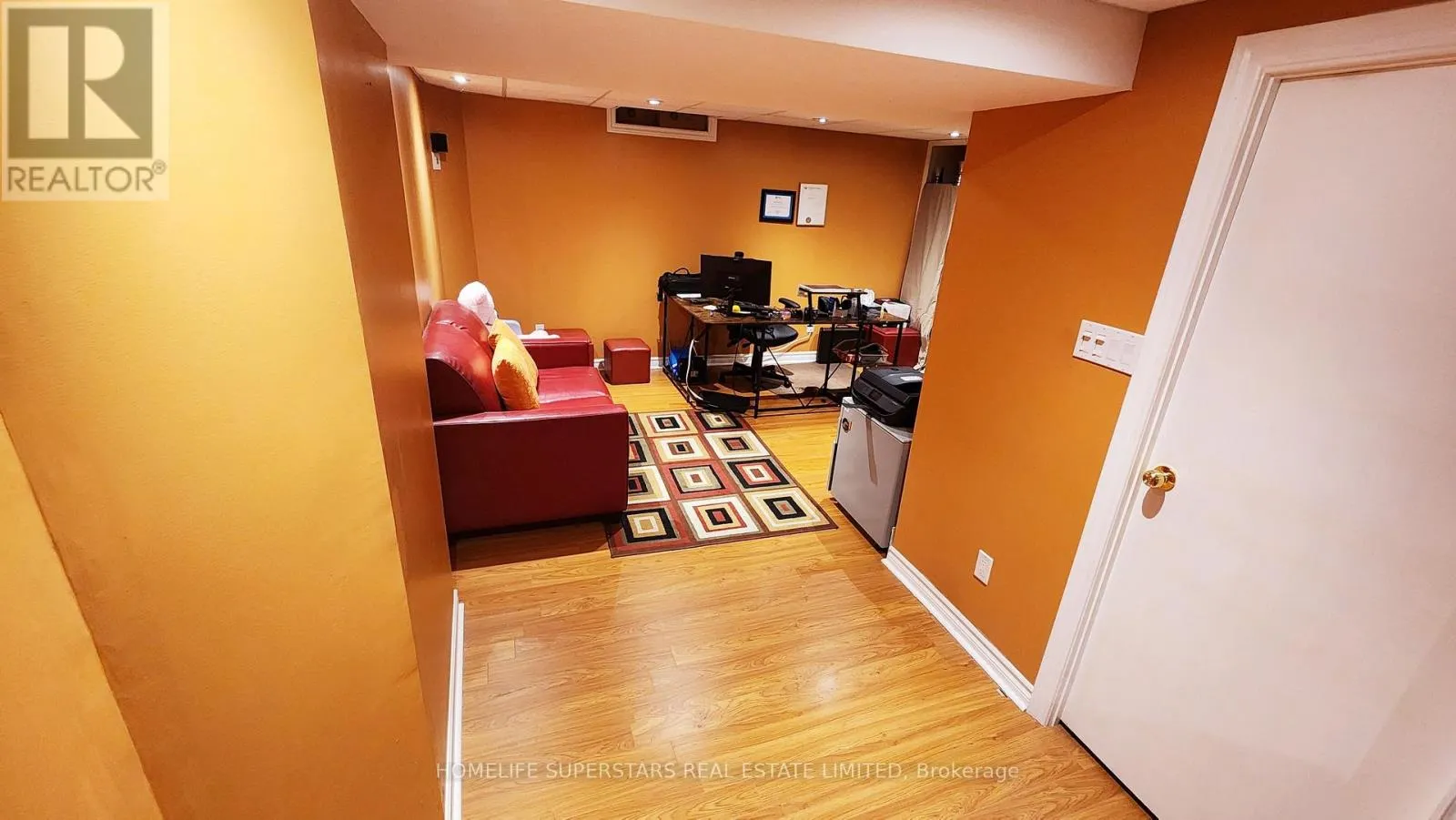 152 - 833 SCOLLARD COURT