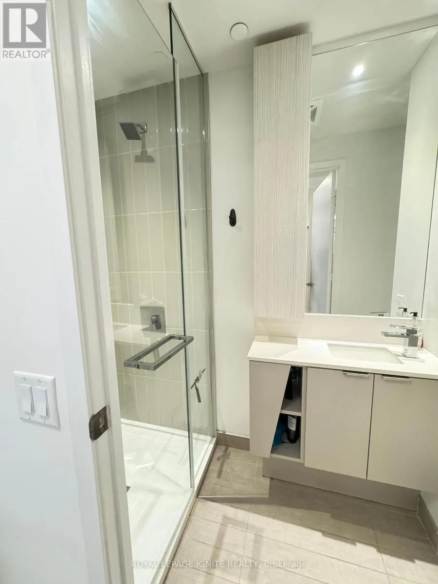 501 - 3883 QUARTZ ROAD