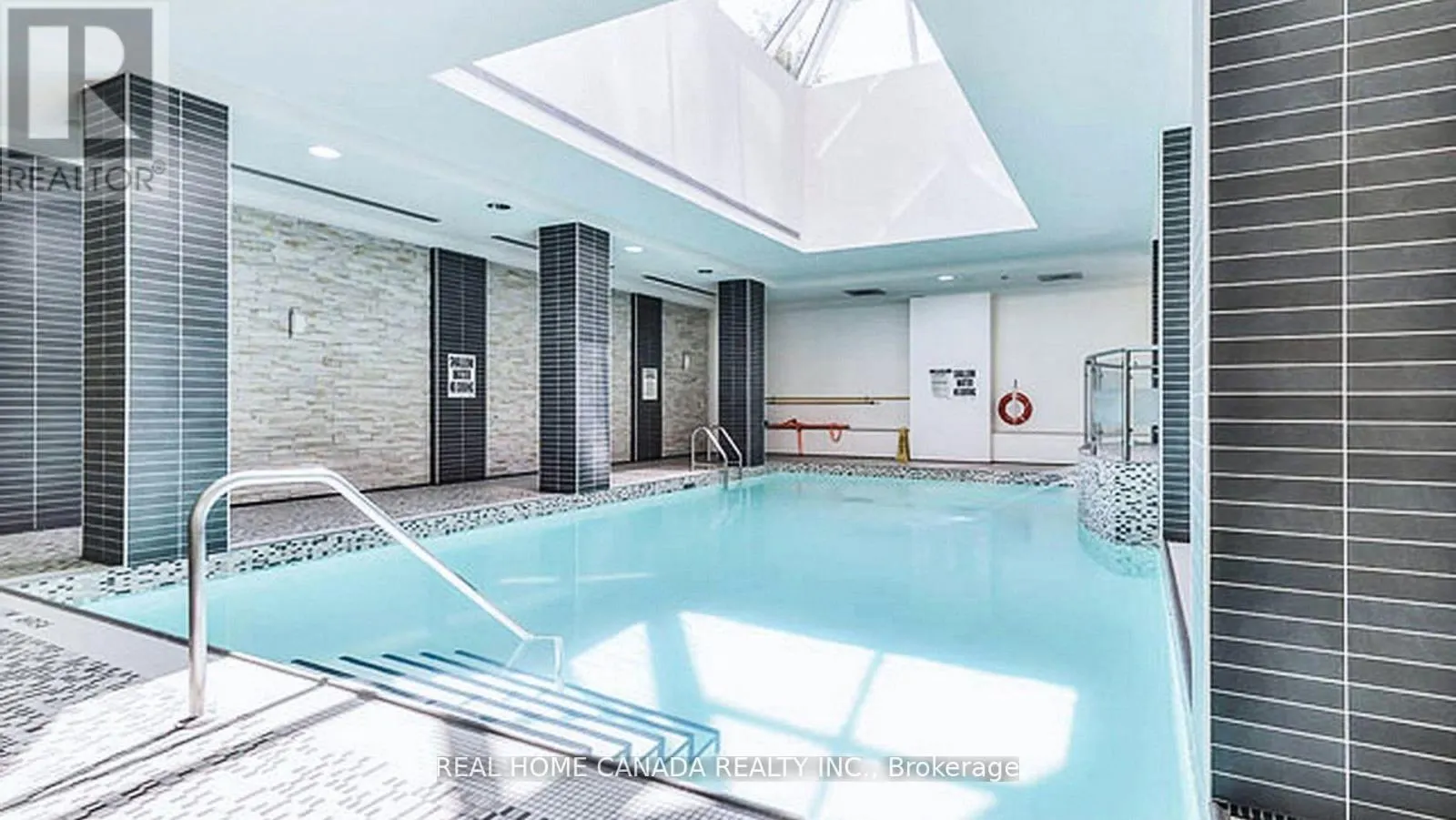 2811 - 310 BURNHAMTHORPE ROAD W