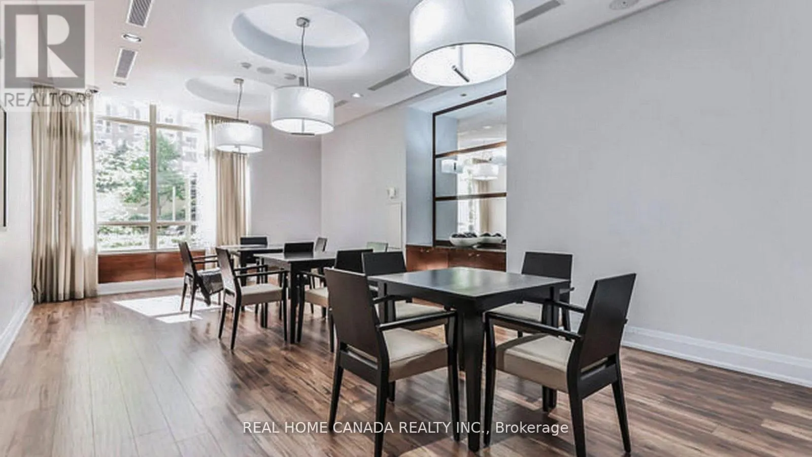 2811 - 310 BURNHAMTHORPE ROAD W
