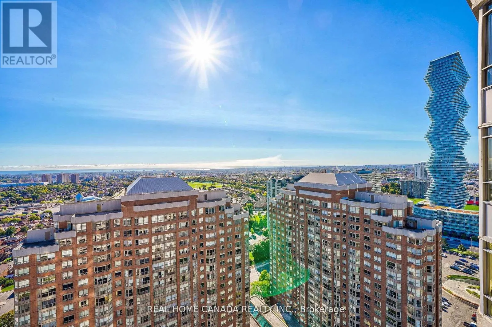 2811 - 310 BURNHAMTHORPE ROAD W