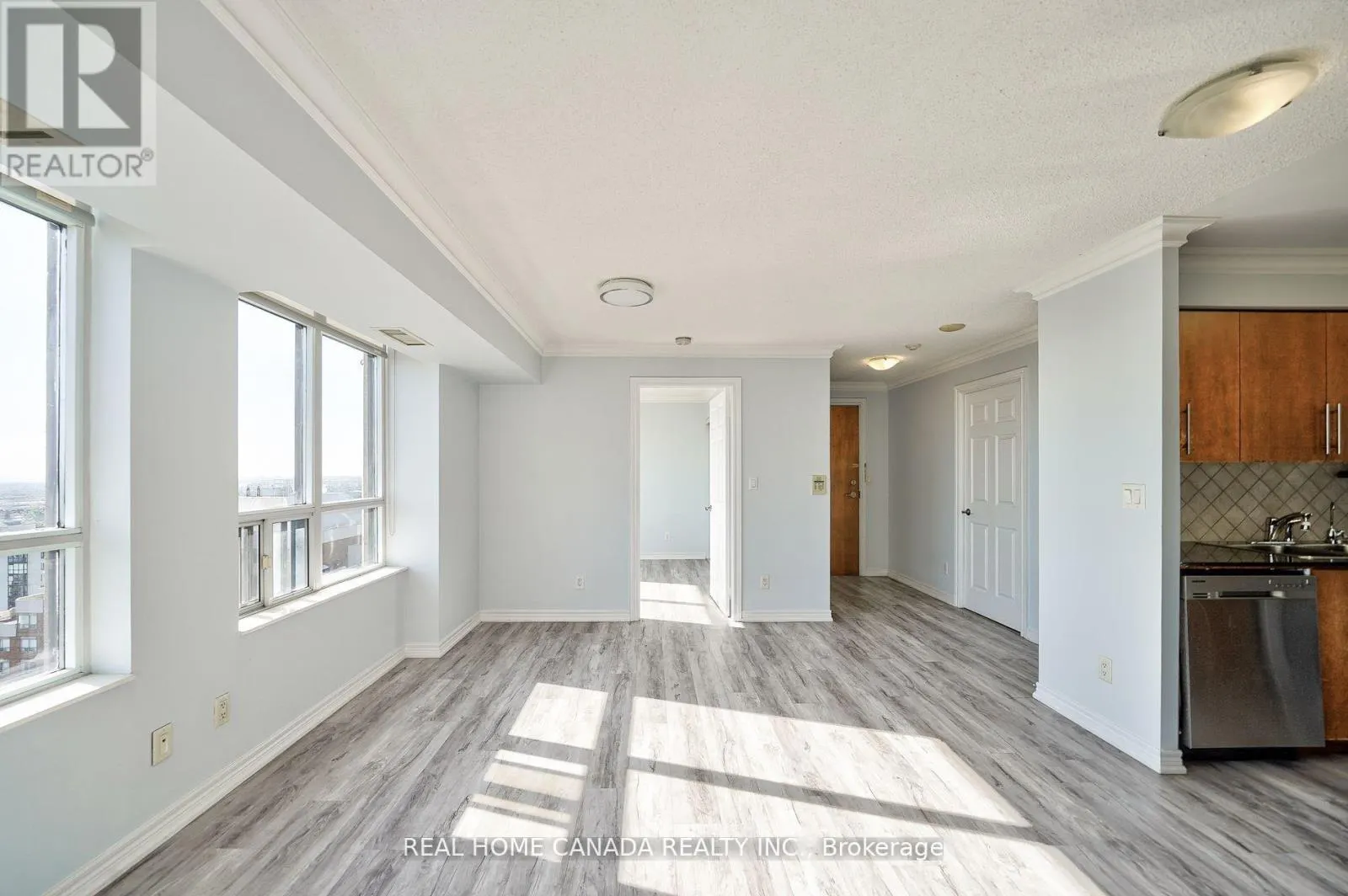 2811 - 310 BURNHAMTHORPE ROAD W