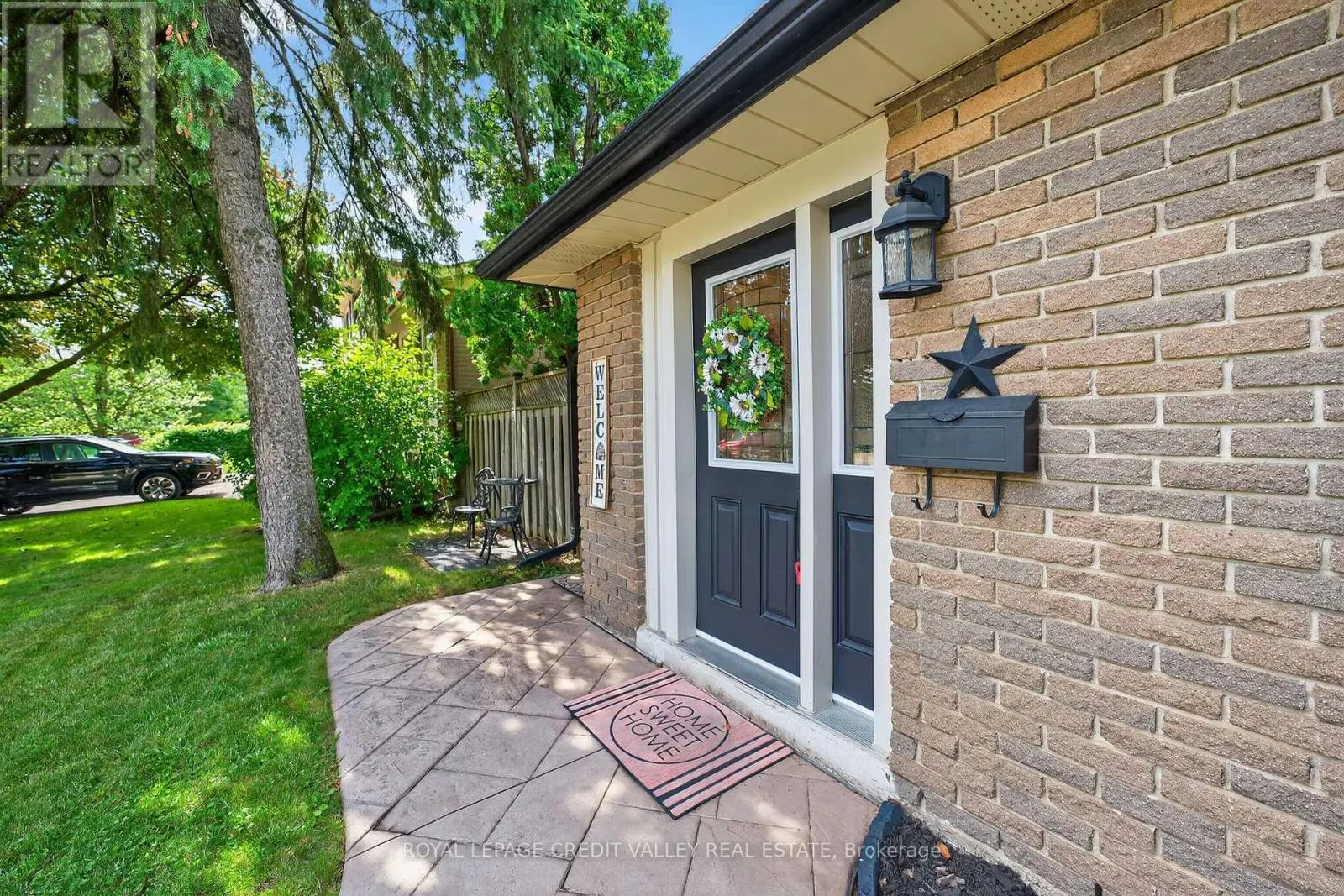 24 WILLIS DRIVE