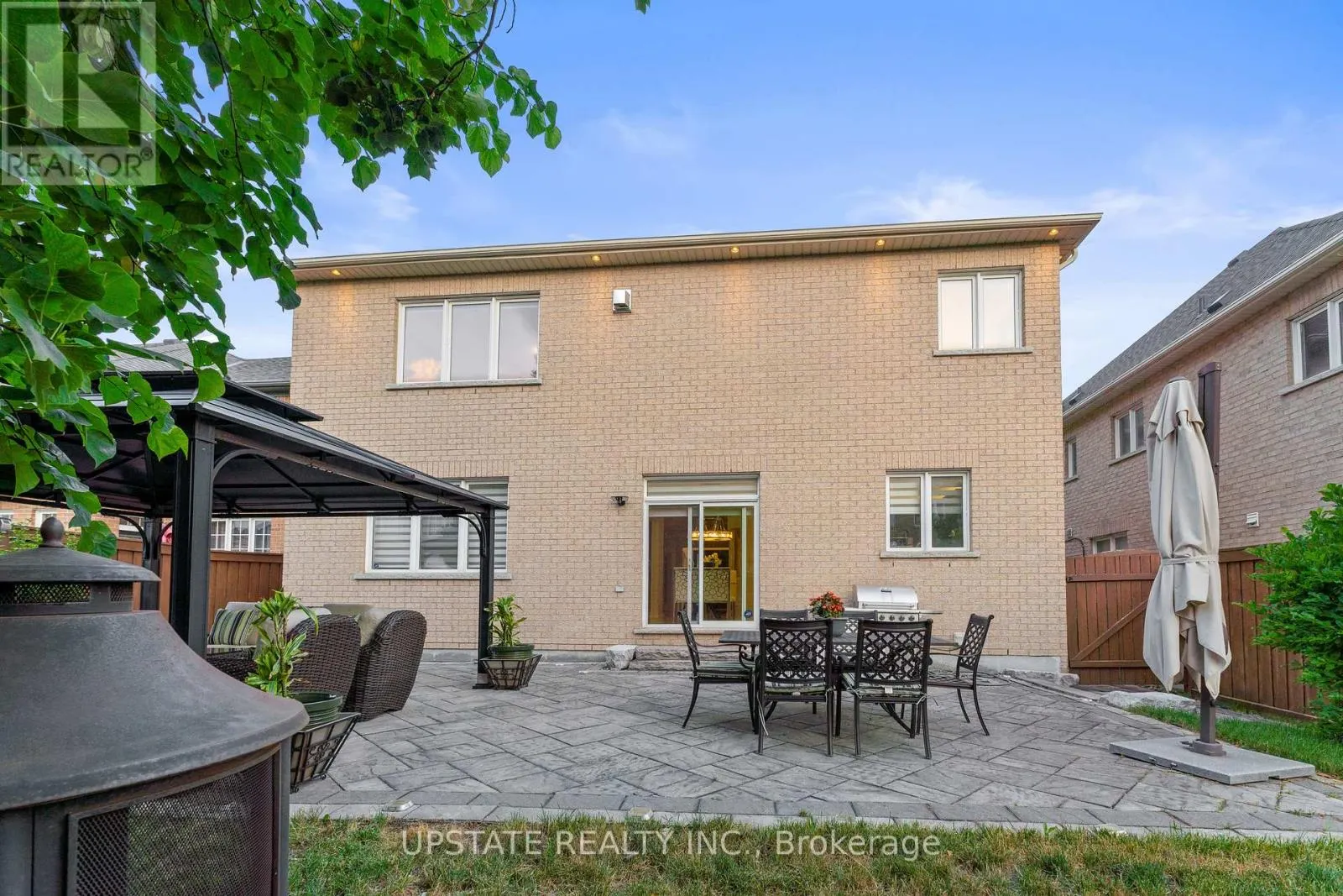 6 ISLINGTON DRIVE