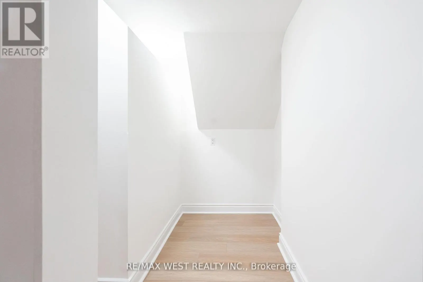 BASEMENT - 75 WRIGHT CRESCENT