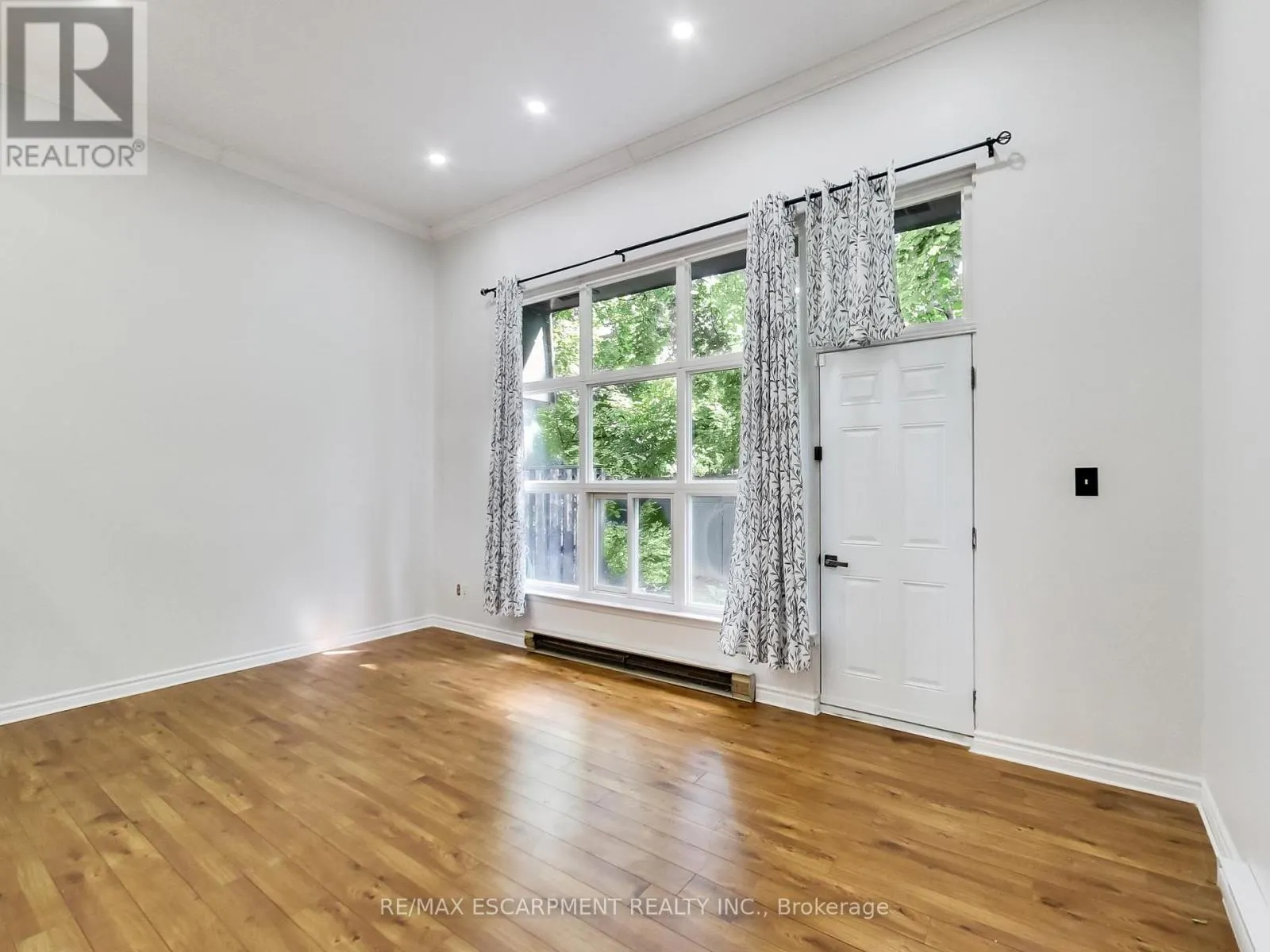 31 BRIAR PATH