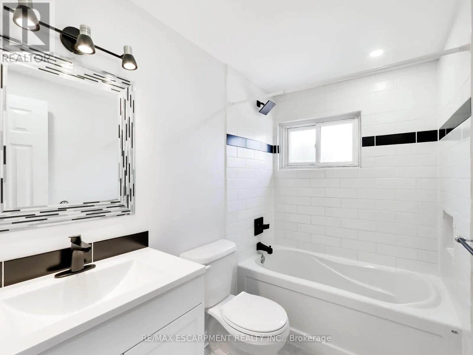 31 BRIAR PATH
