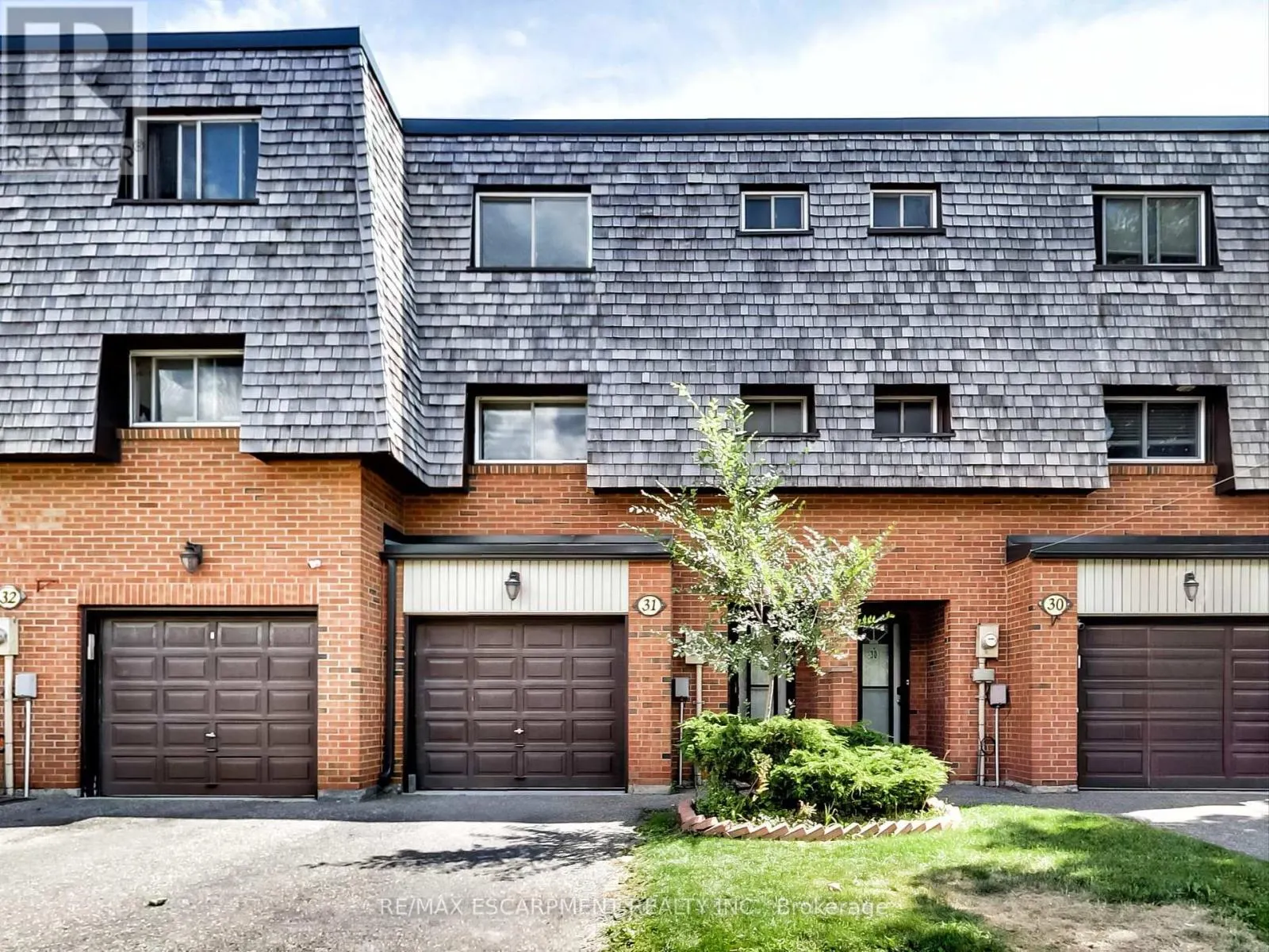31 BRIAR PATH