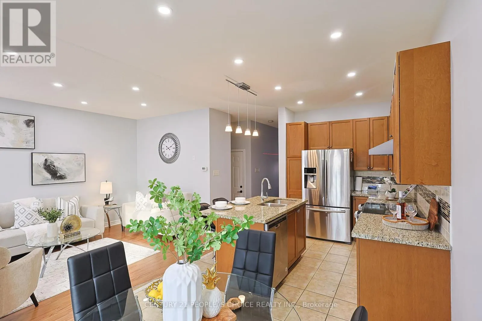 114 BEGONIA CRESCENT