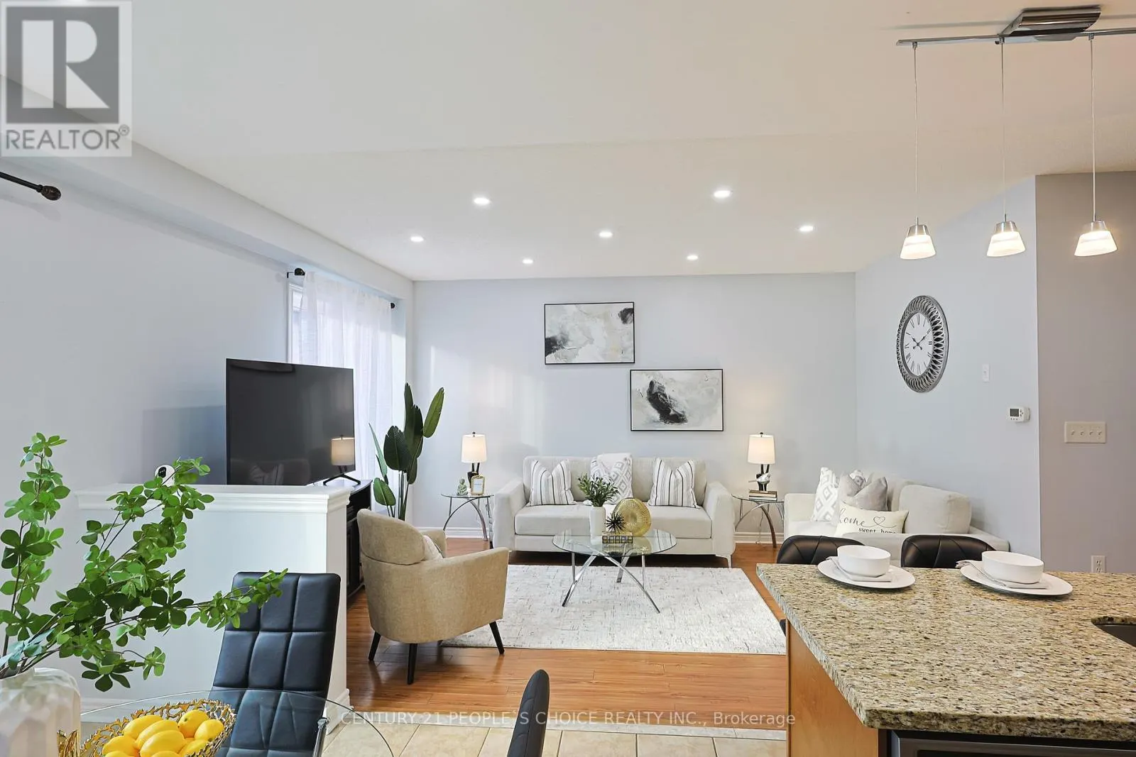 114 BEGONIA CRESCENT