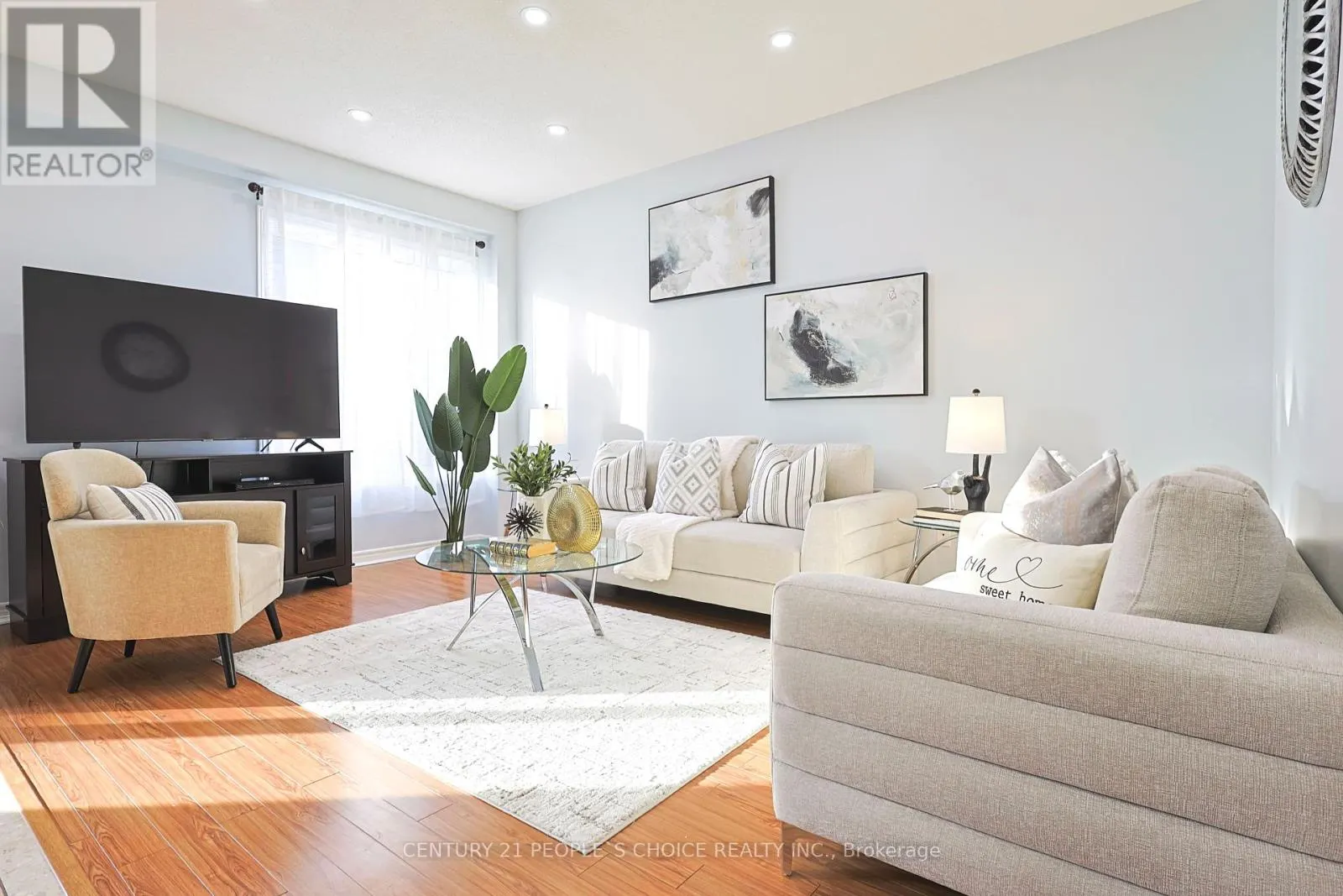 114 BEGONIA CRESCENT