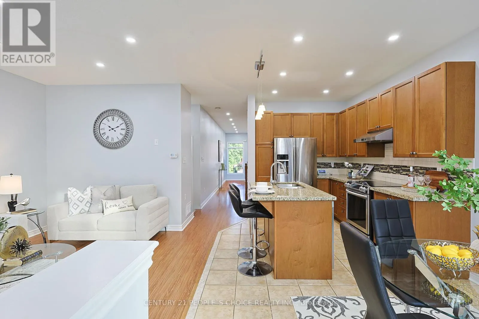 114 BEGONIA CRESCENT