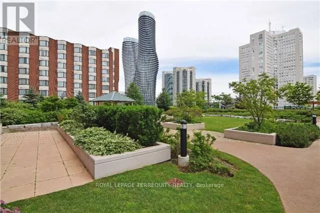 1105 - 208 ENFIELD PLACE