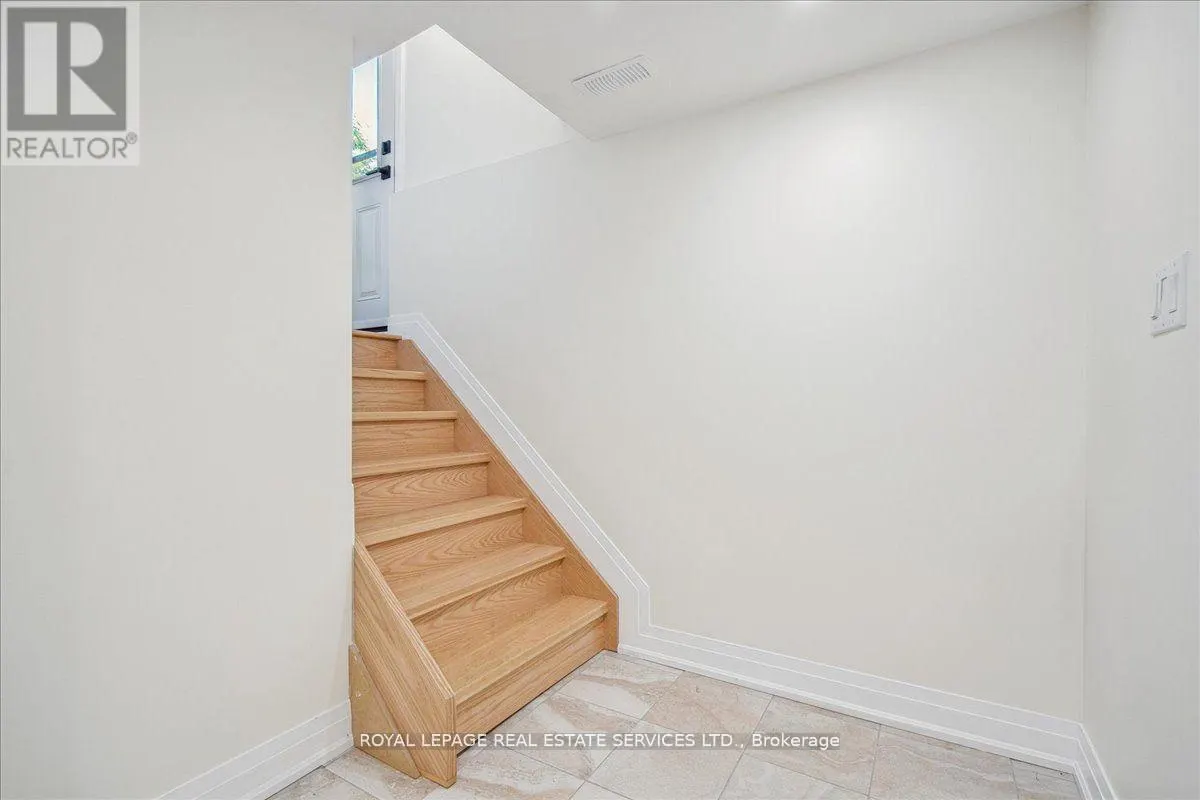 14 RAMSBURY ROAD