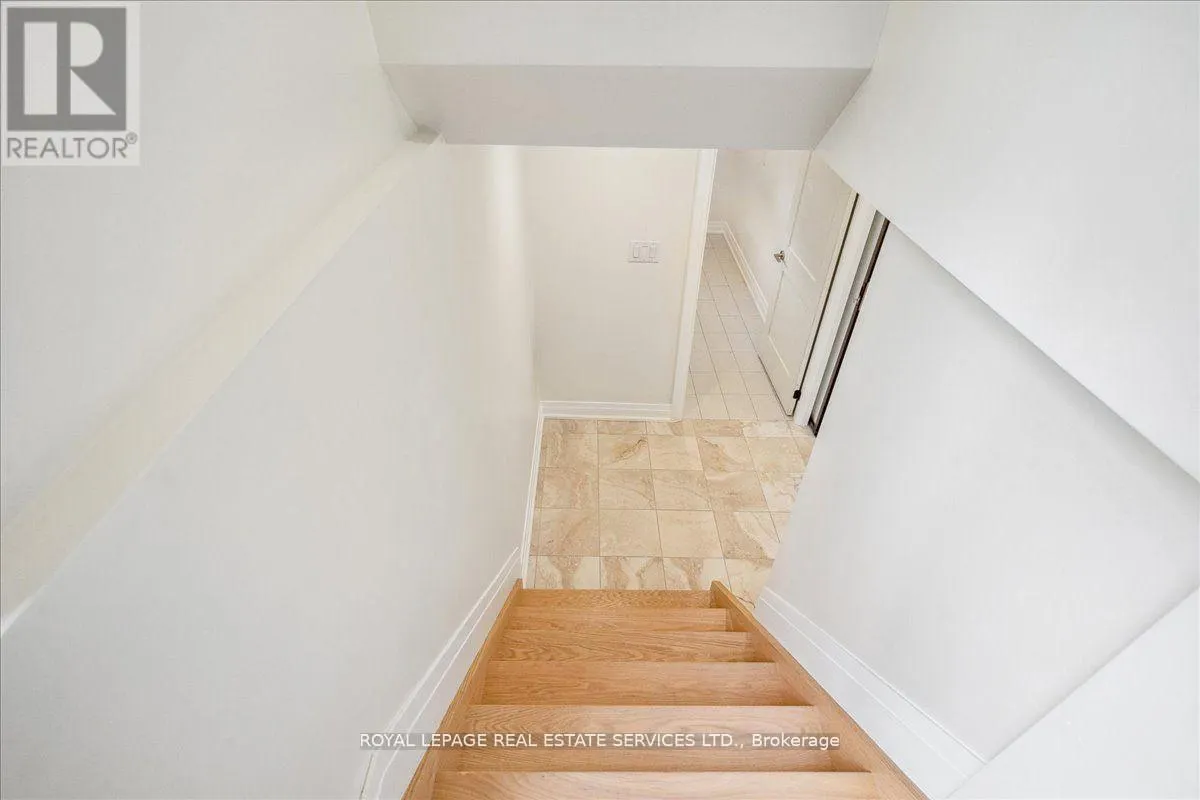 14 RAMSBURY ROAD