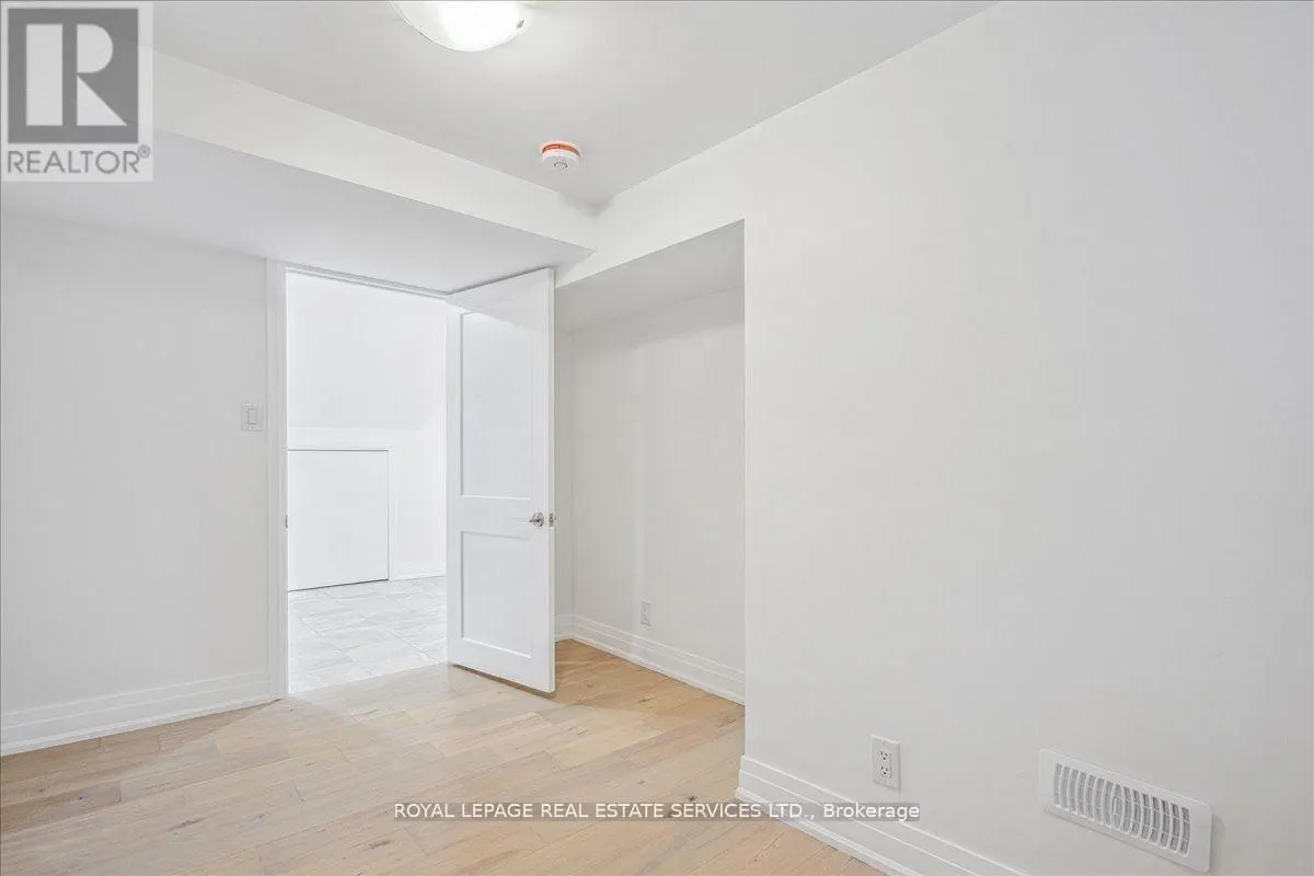 14 RAMSBURY ROAD