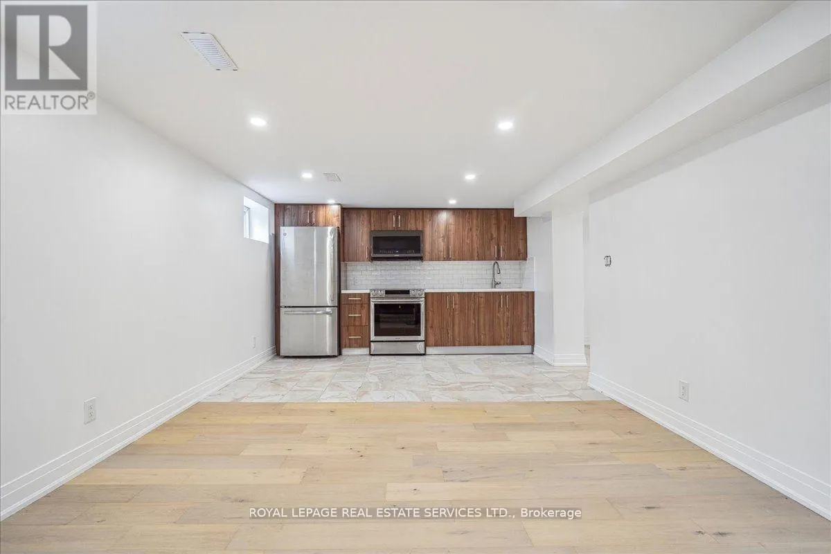 14 RAMSBURY ROAD