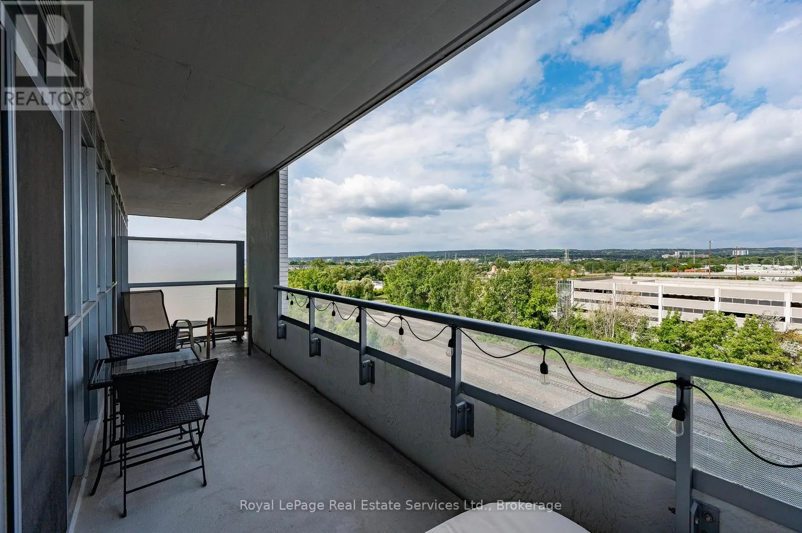 813 - 2081 FAIRVIEW STREET, #813