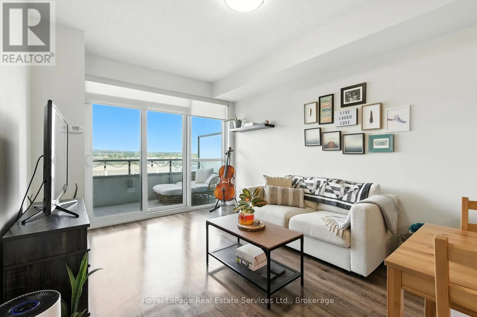 813 - 2081 FAIRVIEW STREET, #813