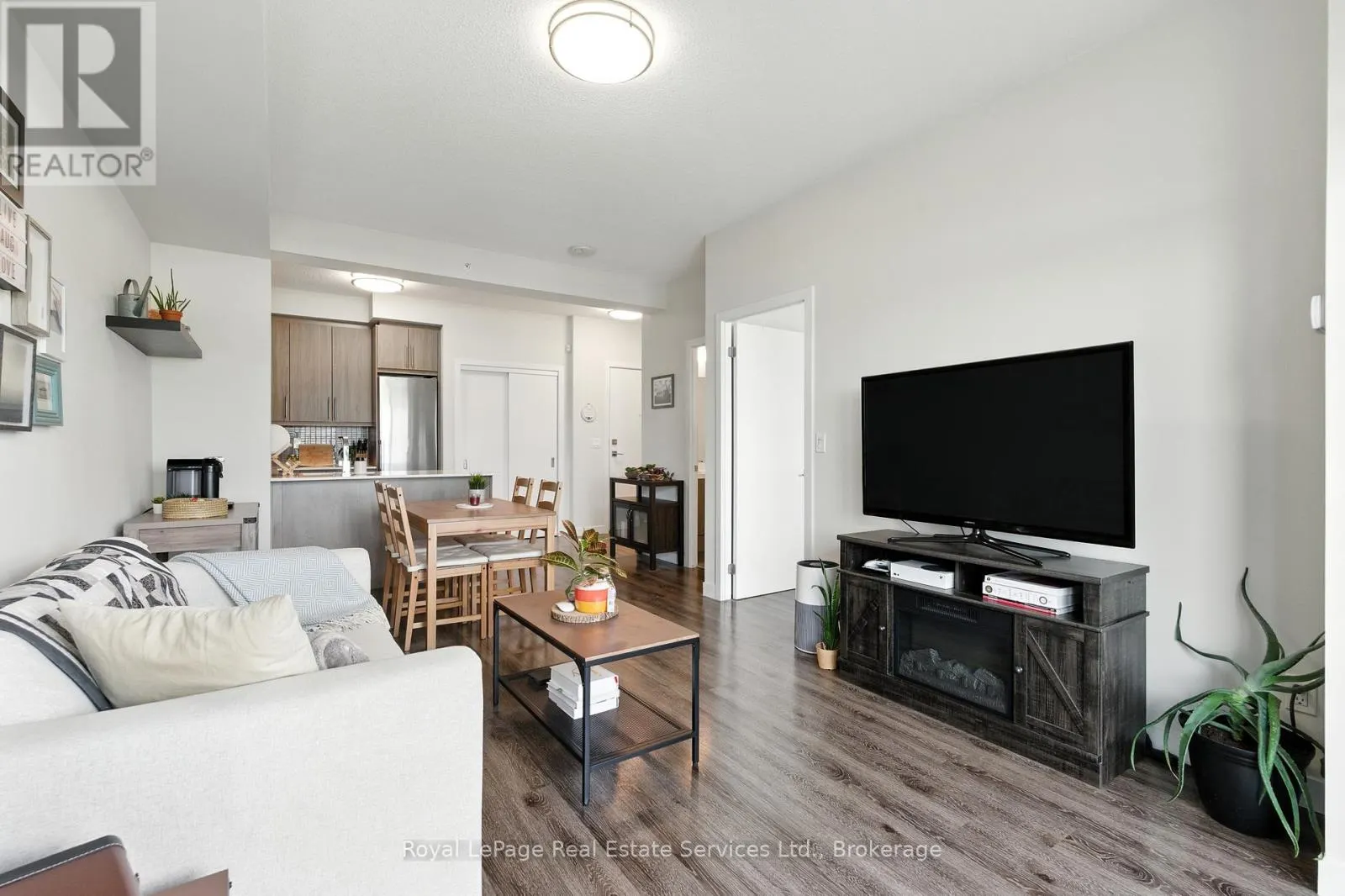 813 - 2081 FAIRVIEW STREET, #813