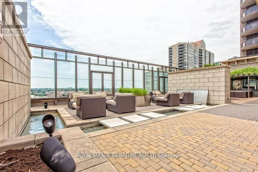 2203 - 385 PRINCE OF WALES DRIVE