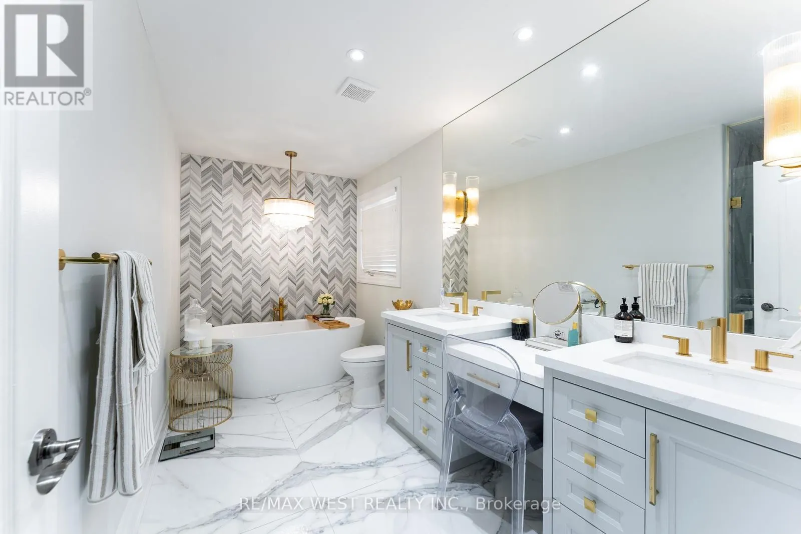 5211 MISTY PINE CRESCENT