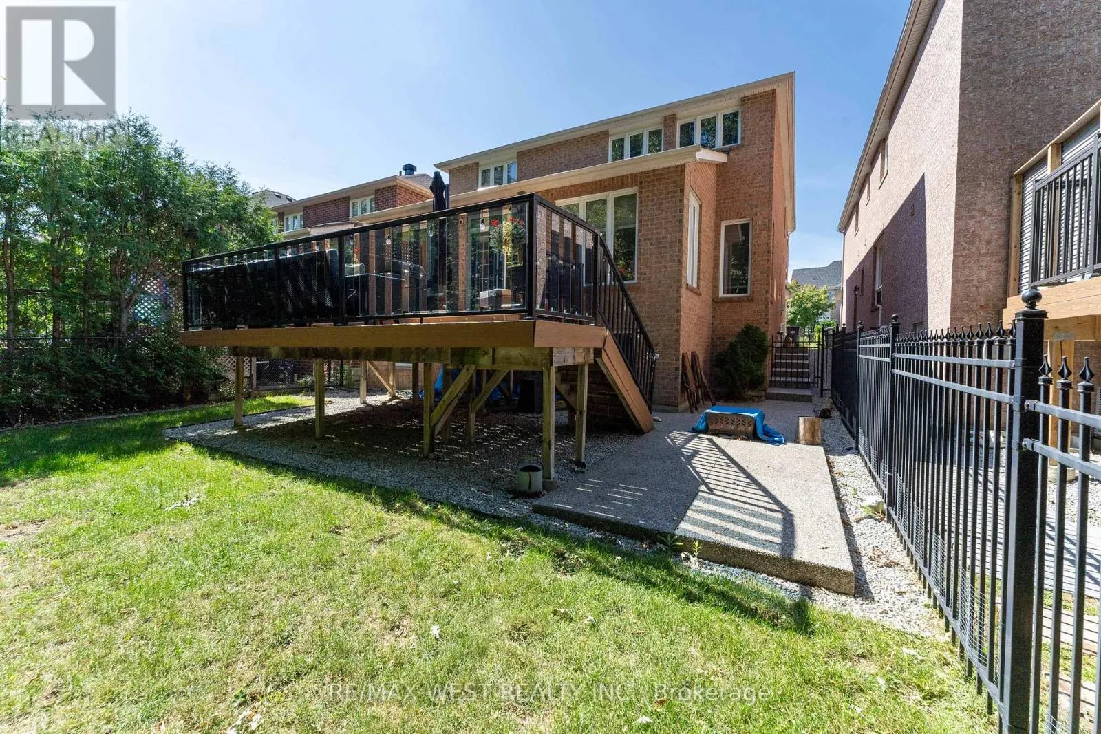 5211 MISTY PINE CRESCENT