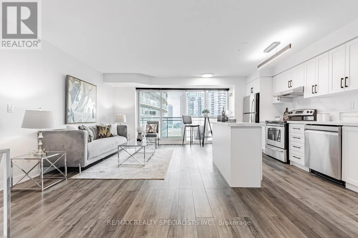 1714 - 155 LEGION ROAD N