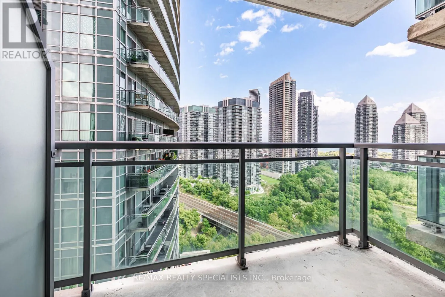 1714 - 155 LEGION ROAD N