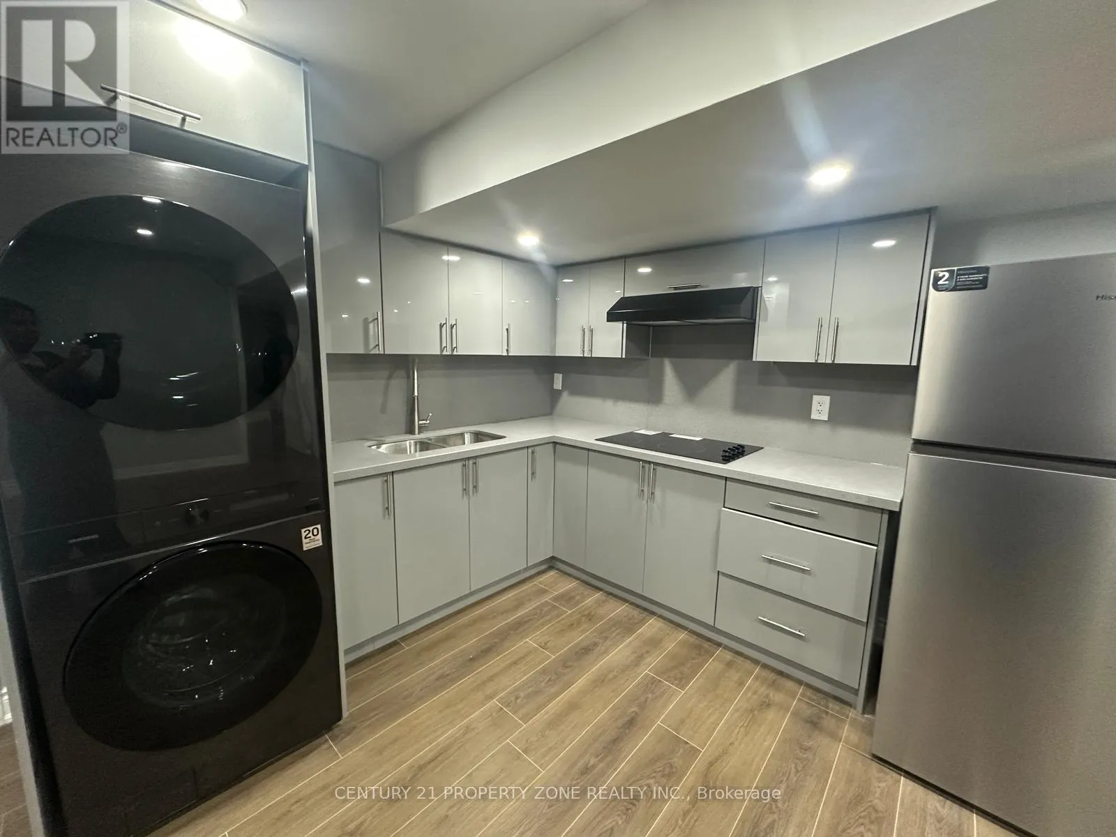 LOWER UNIT - 1394 LOBELIA CRESCENT
