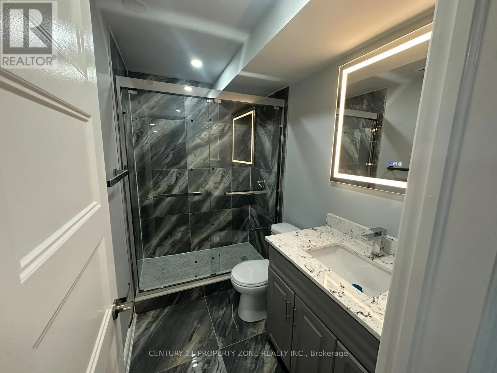 LOWER UNIT - 1394 LOBELIA CRESCENT