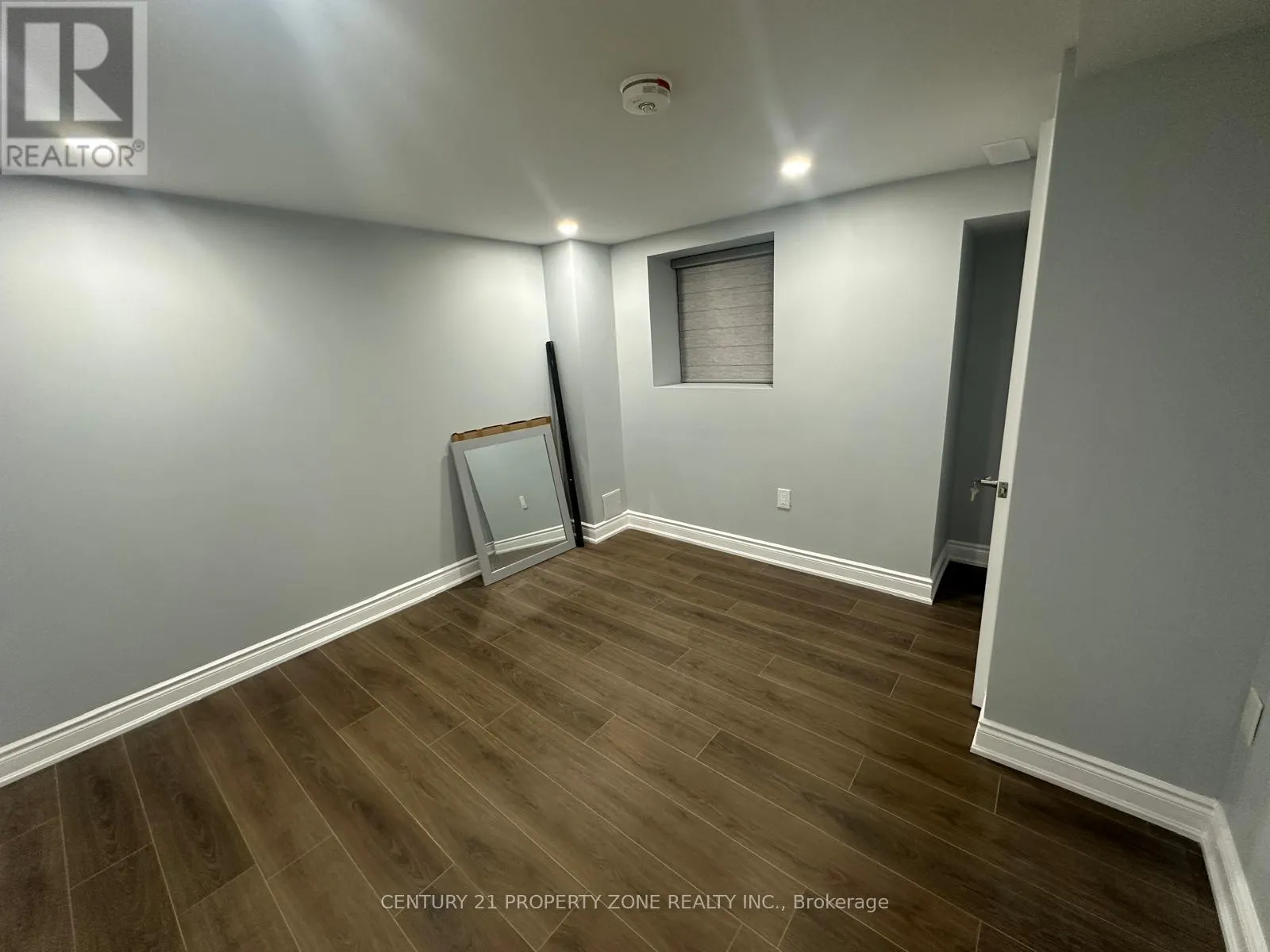 LOWER UNIT - 1394 LOBELIA CRESCENT
