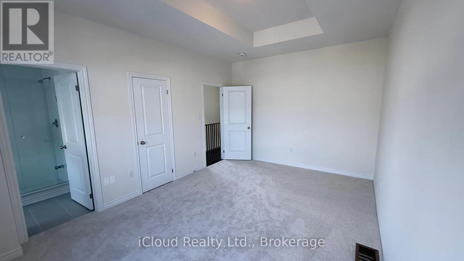 79 DONALD FICHT CRESCENT W