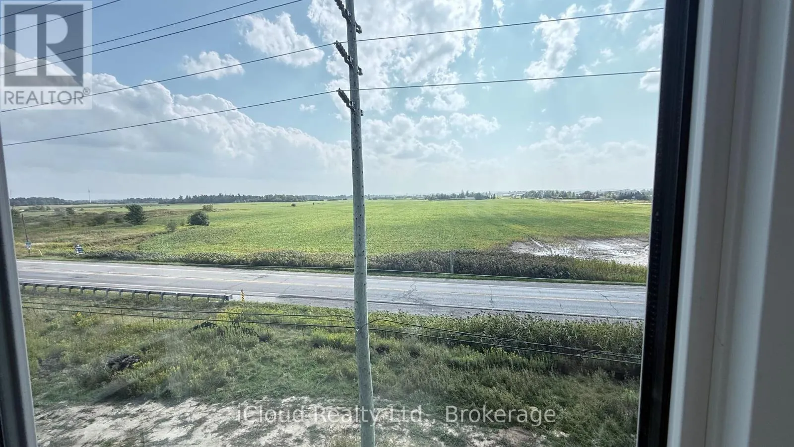 79 DONALD FICHT CRESCENT W