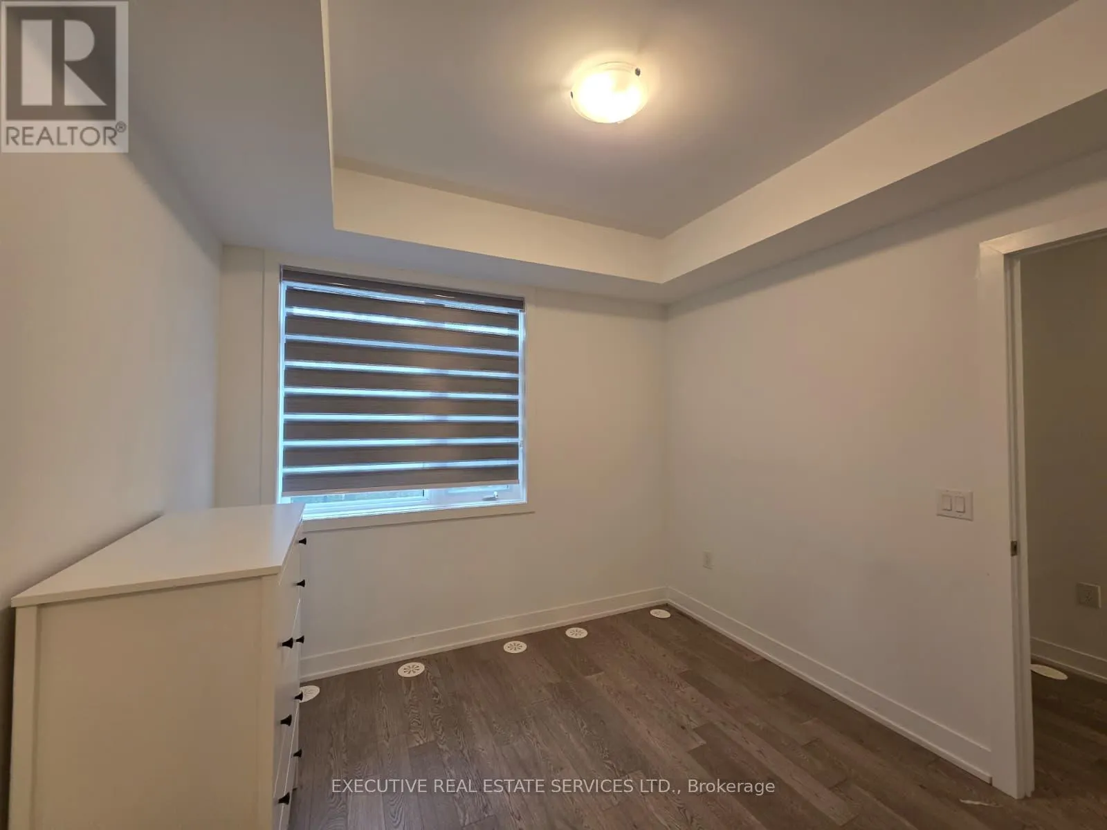 159 - 1095 DOUGLAS MCCURDY COMM DRIVE