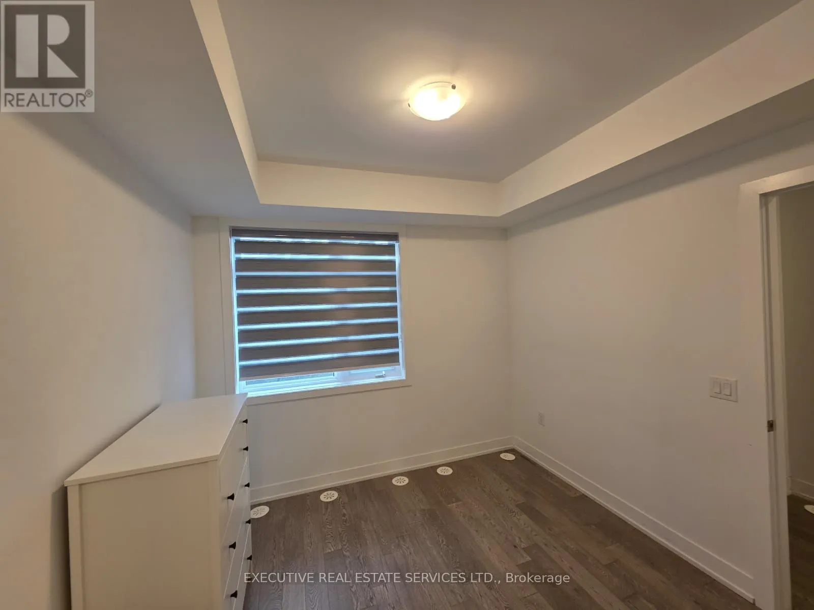 159 - 1095 DOUGLAS MCCURDY COMM DRIVE