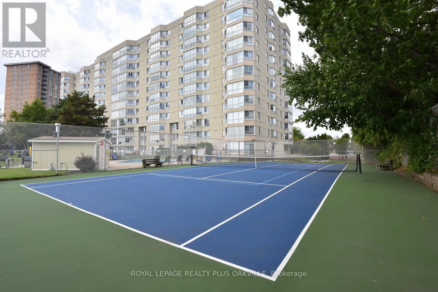 404 - 5280 LAKESHORE ROAD