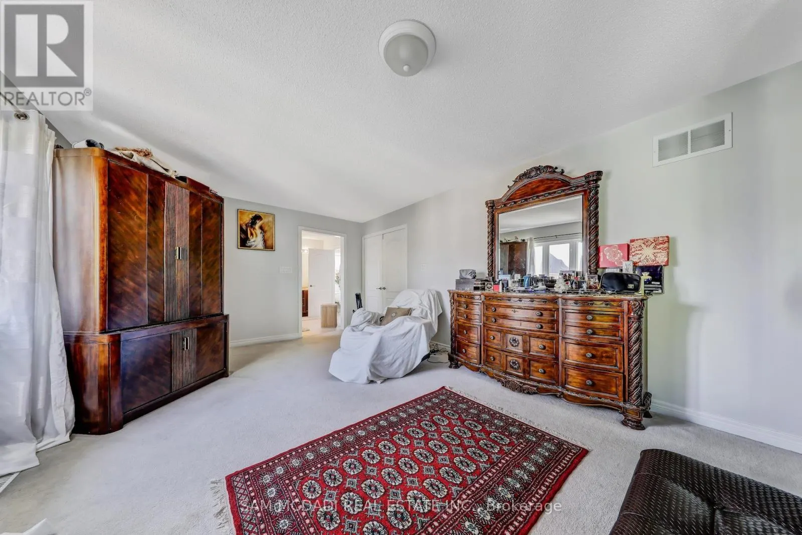 3306 FOX RUN CIRCLE