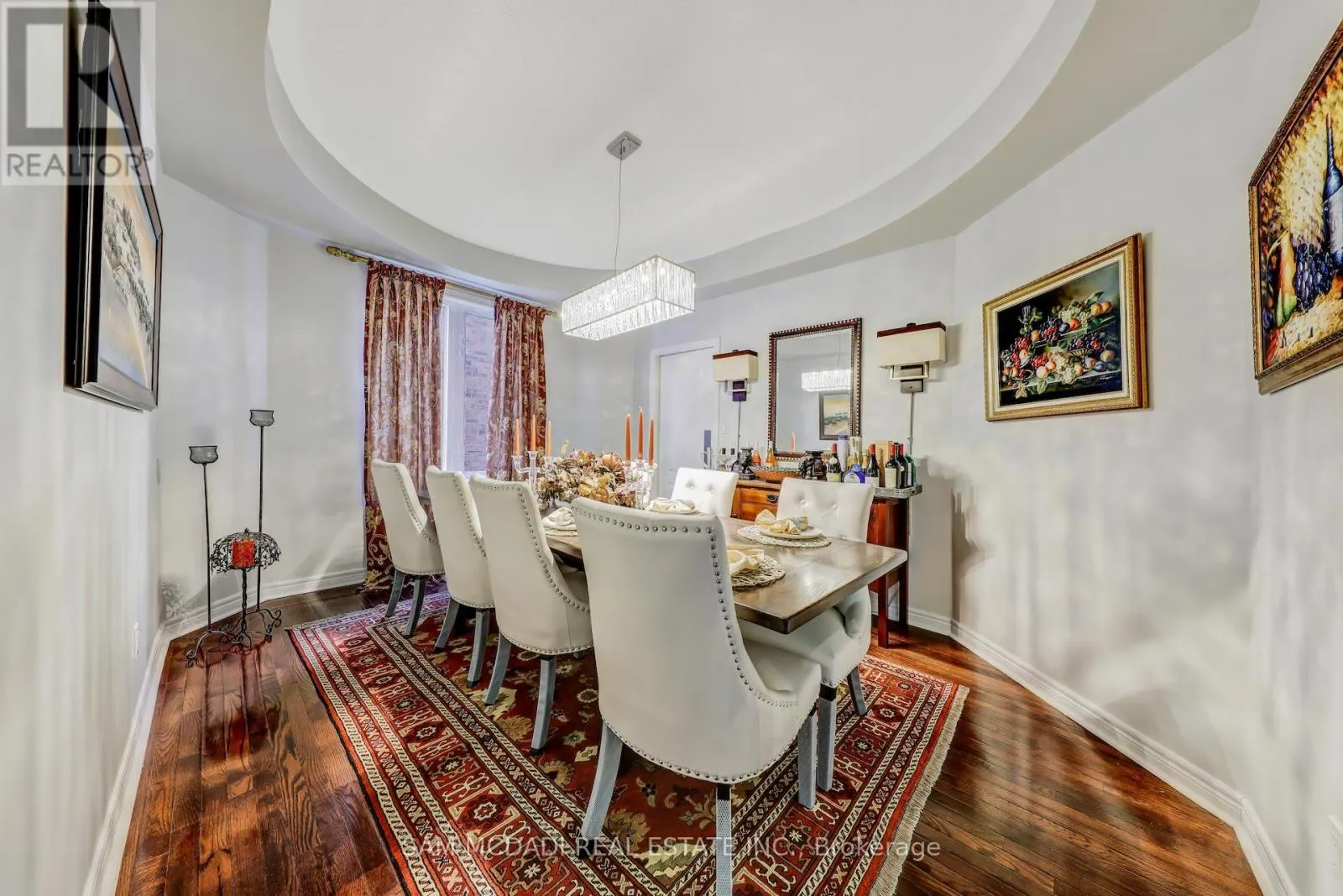 3306 FOX RUN CIRCLE