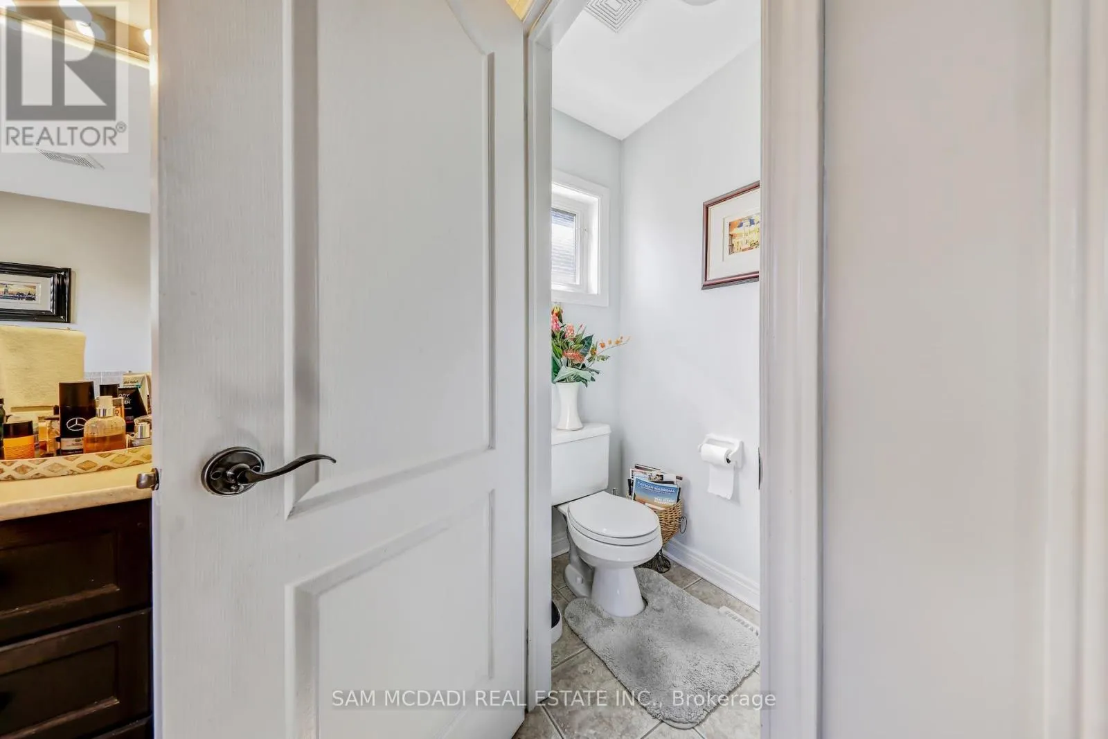 3306 FOX RUN CIRCLE