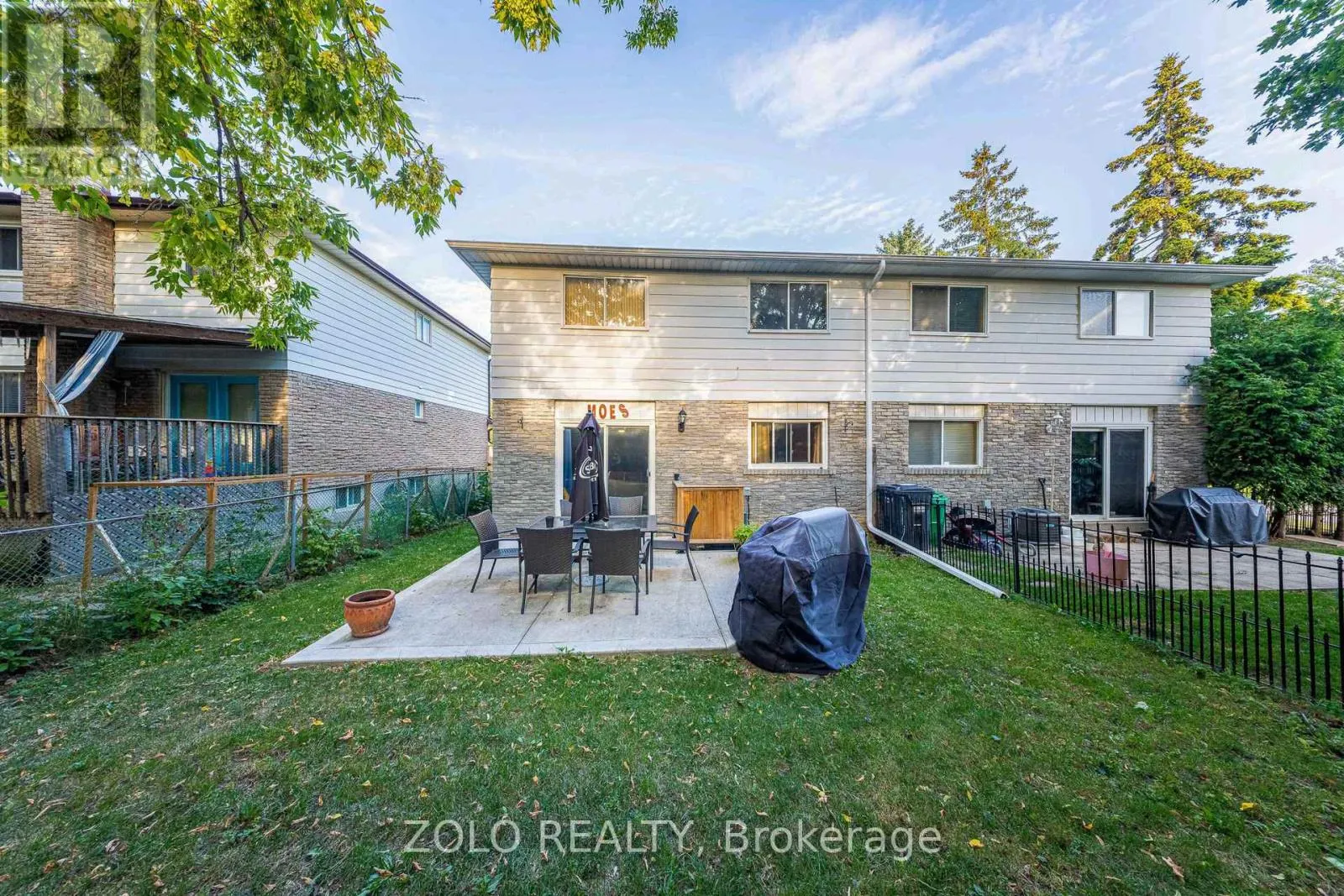 90 IVYBRIDGE DRIVE