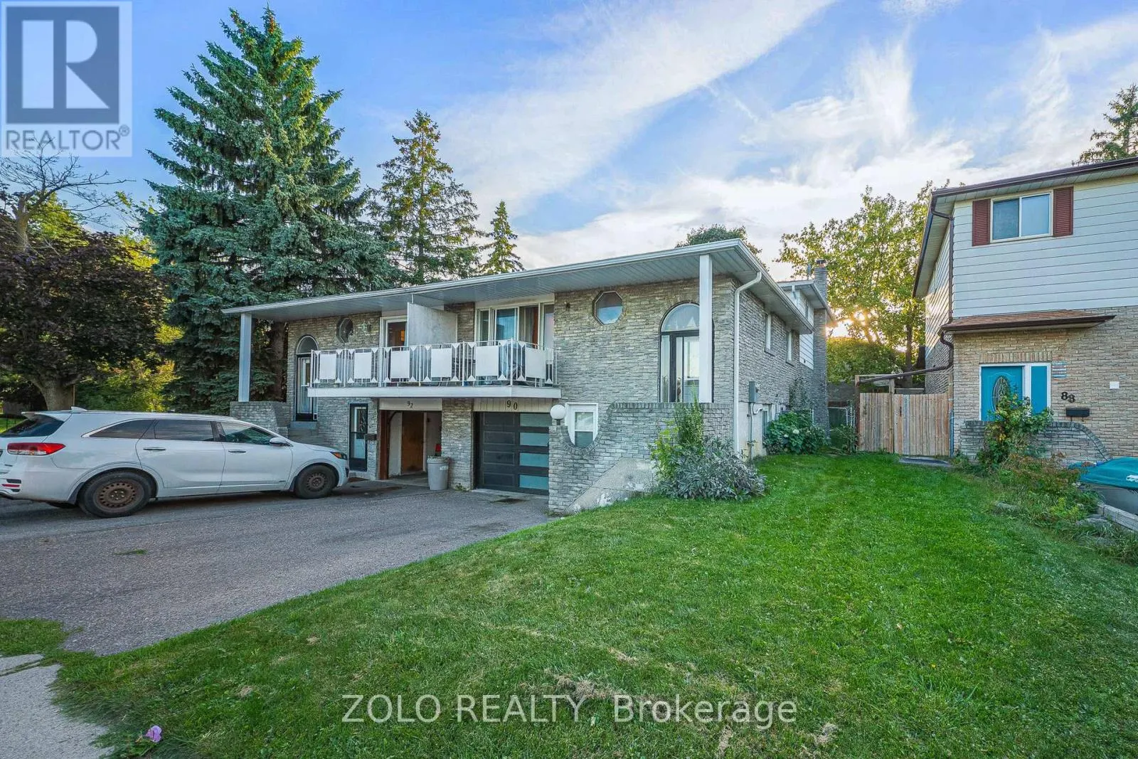 90 IVYBRIDGE DRIVE