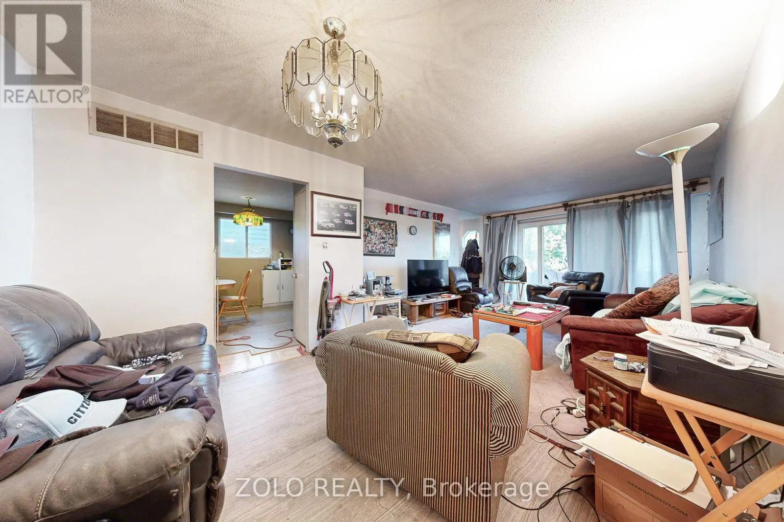 90 IVYBRIDGE DRIVE