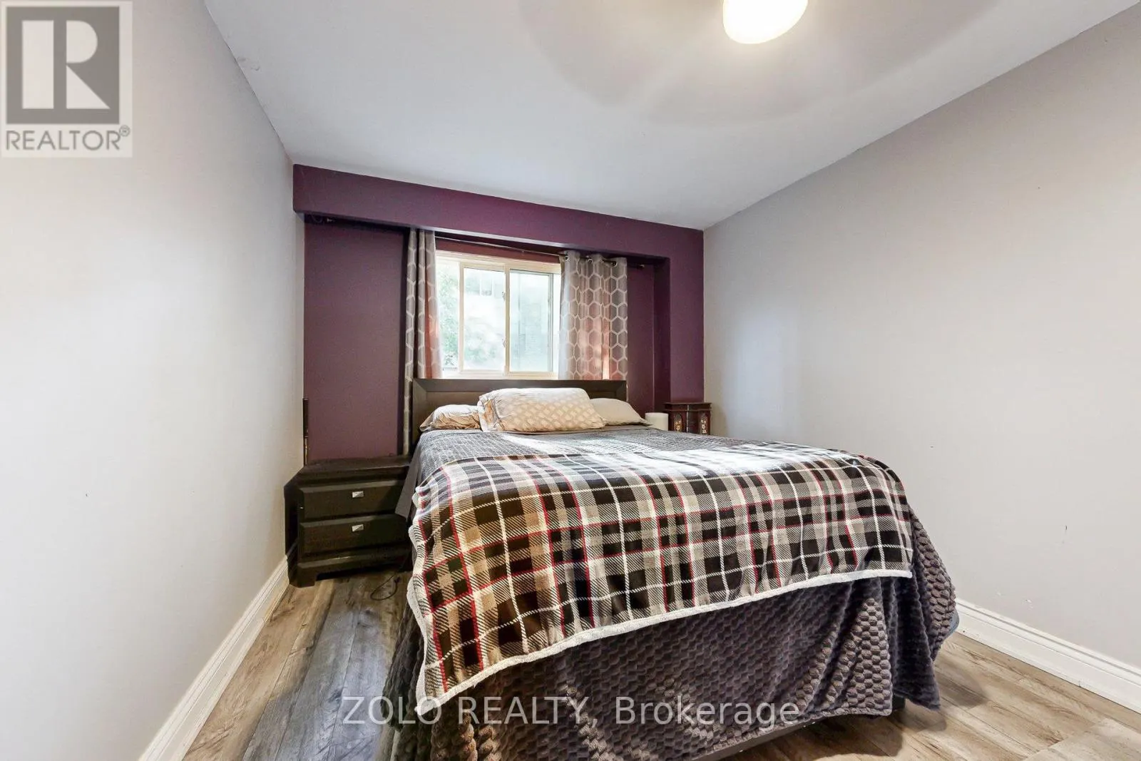 90 IVYBRIDGE DRIVE