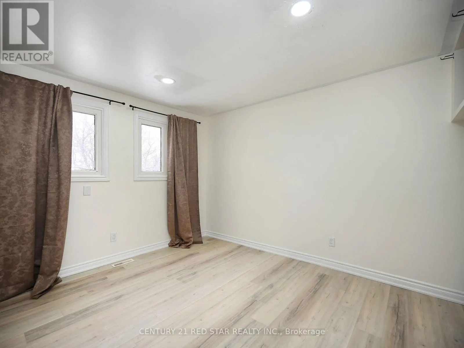 68 LA FRANCE ROAD